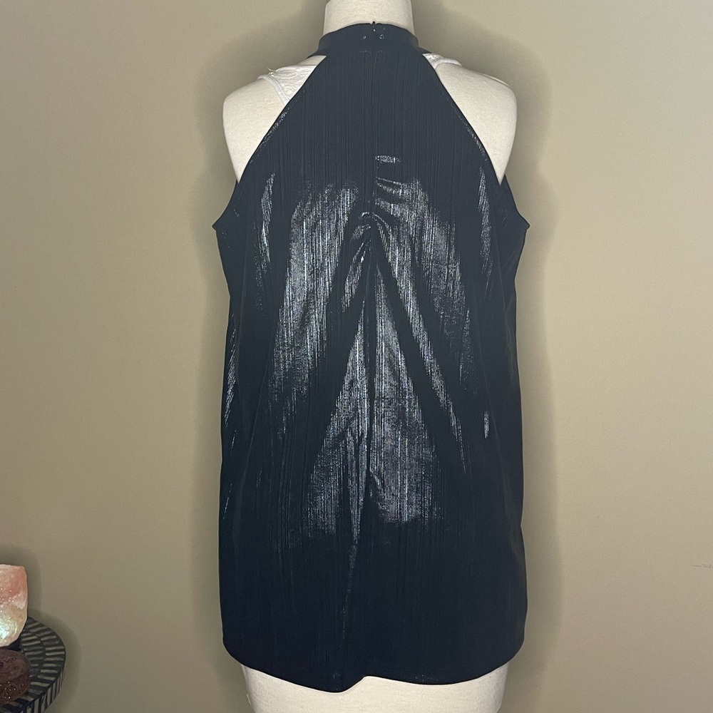 Shimmery Halter Blouse - Picture 3 of 4